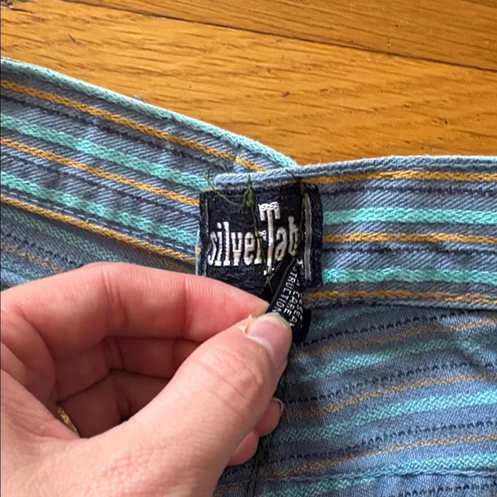 Vintage Levi’s silvertab 90s blue striped jeans - Picture 4 of 6